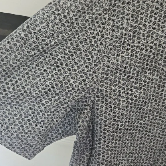 Michael Brandon Blue Print Short Sleeve Shirt - Picture 2 of 10